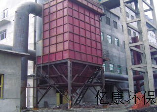 2002年，在韶關鋼鐵公司制作的1000M2長袋低壓脈沖袋式除塵器，應用在燒結工況所產生的煙氣治理。.png